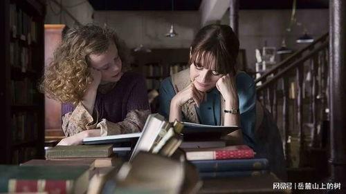 av书店偷窥,揭秘AV书店的隐秘世界